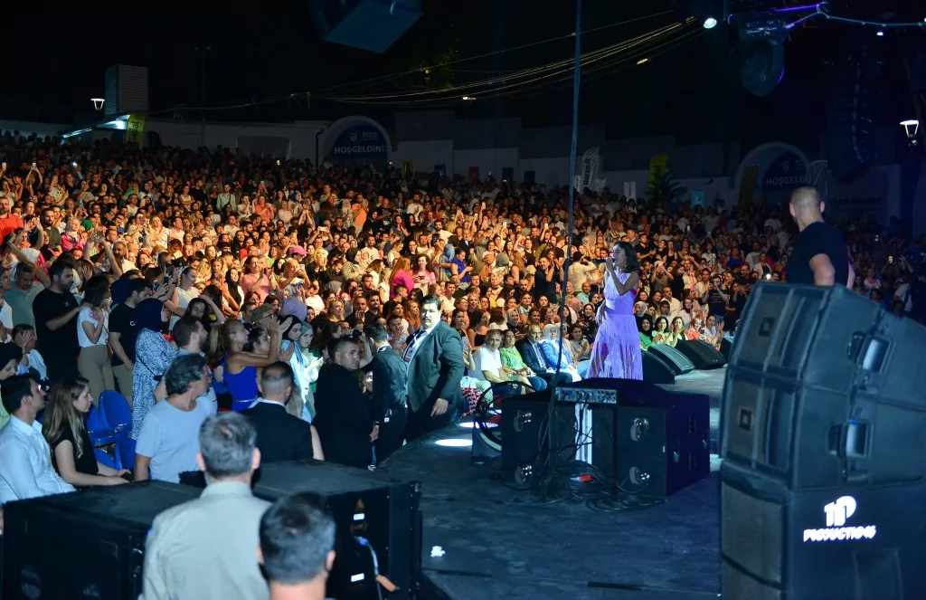 Festivale 'Yıldız'lı gecede final