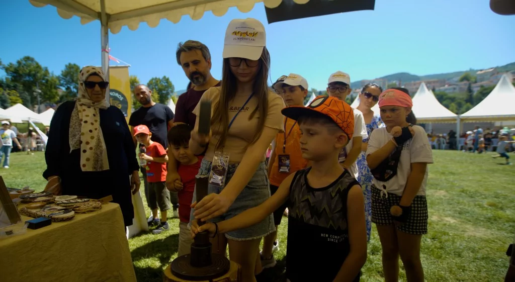 Hem yarıştılar, hem öğrendiler