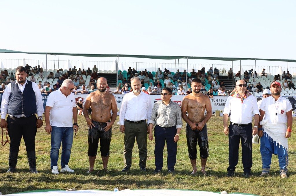 Başpehlivan Serhat Gökmen oldu