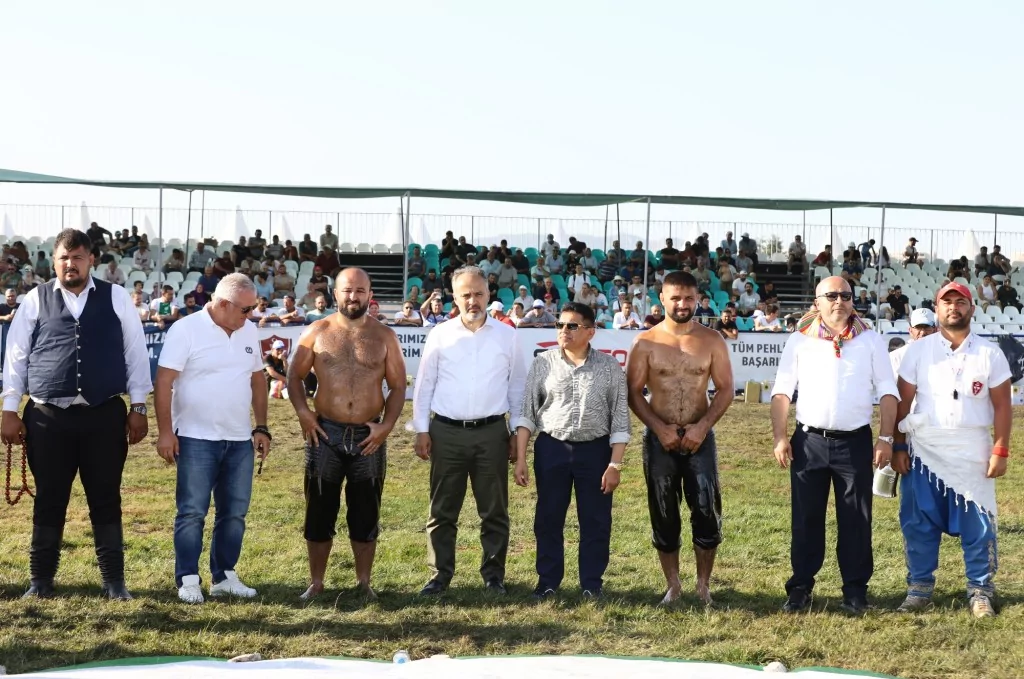 Başpehlivan Serhat Gökmen oldu