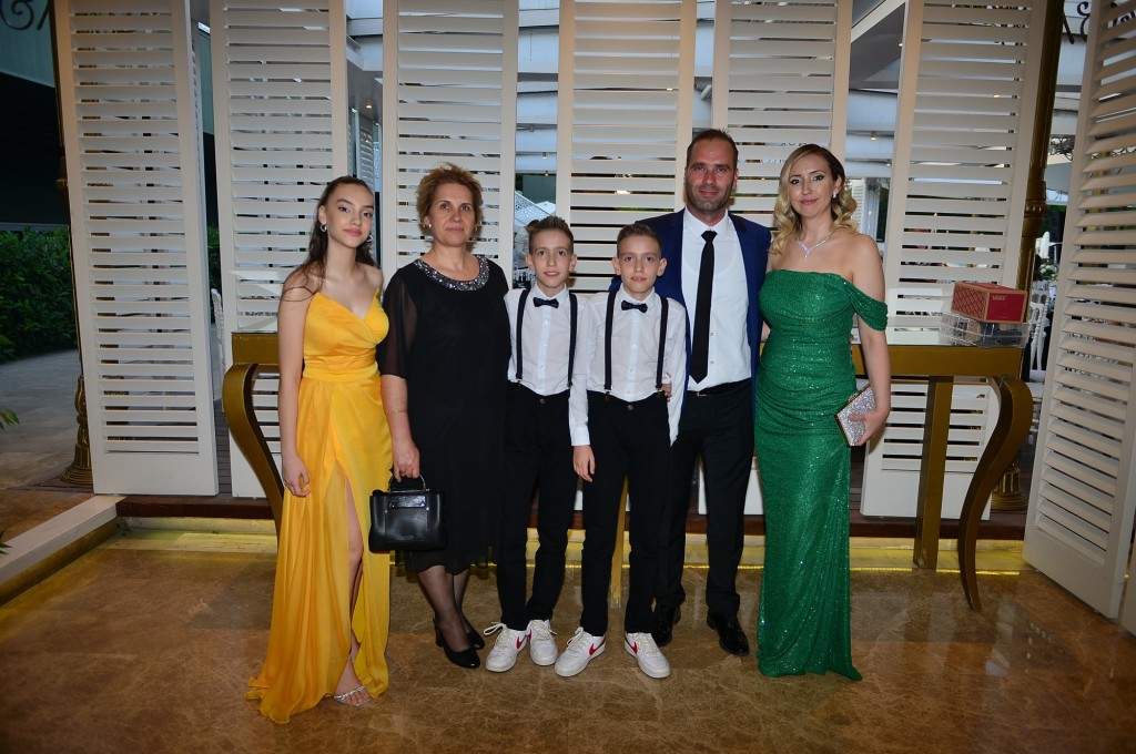 Osman ile Özcan onuruna görkemli gece