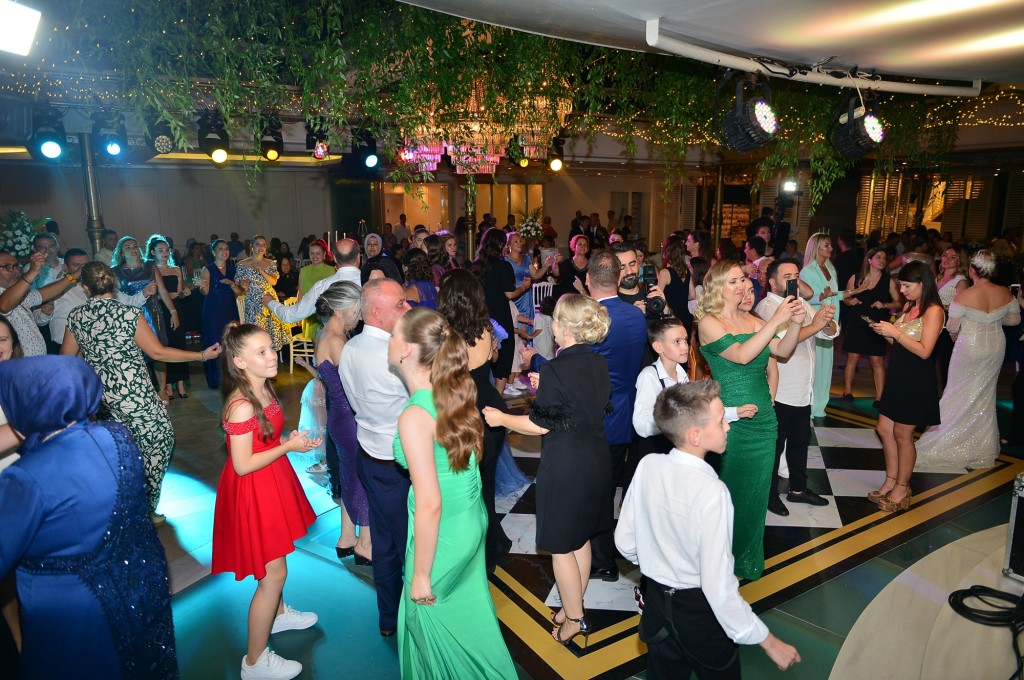 Osman ile Özcan onuruna görkemli gece