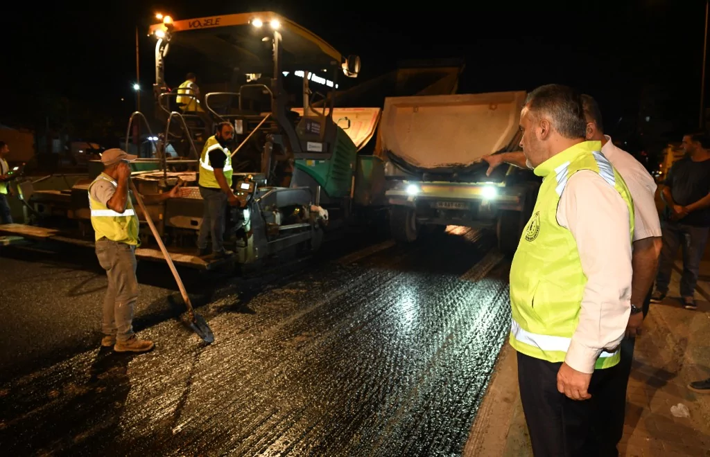 Ankara yolunda gece mesaisi sürüyor