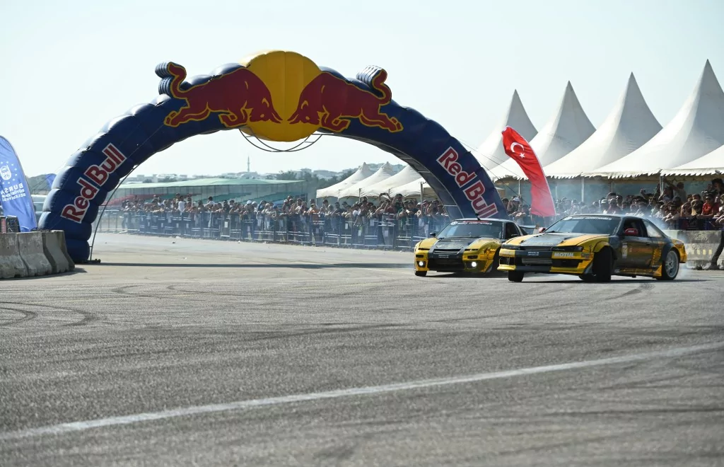 Driftin en iyileri Bursa'da sahne aldı