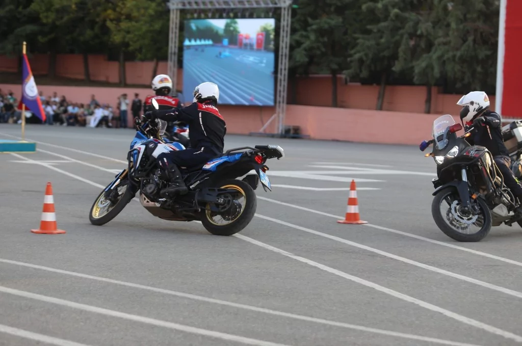 Işıklar Jandarma Meslek Yüksekokulu 402 öğrencisini törenle mezun etti