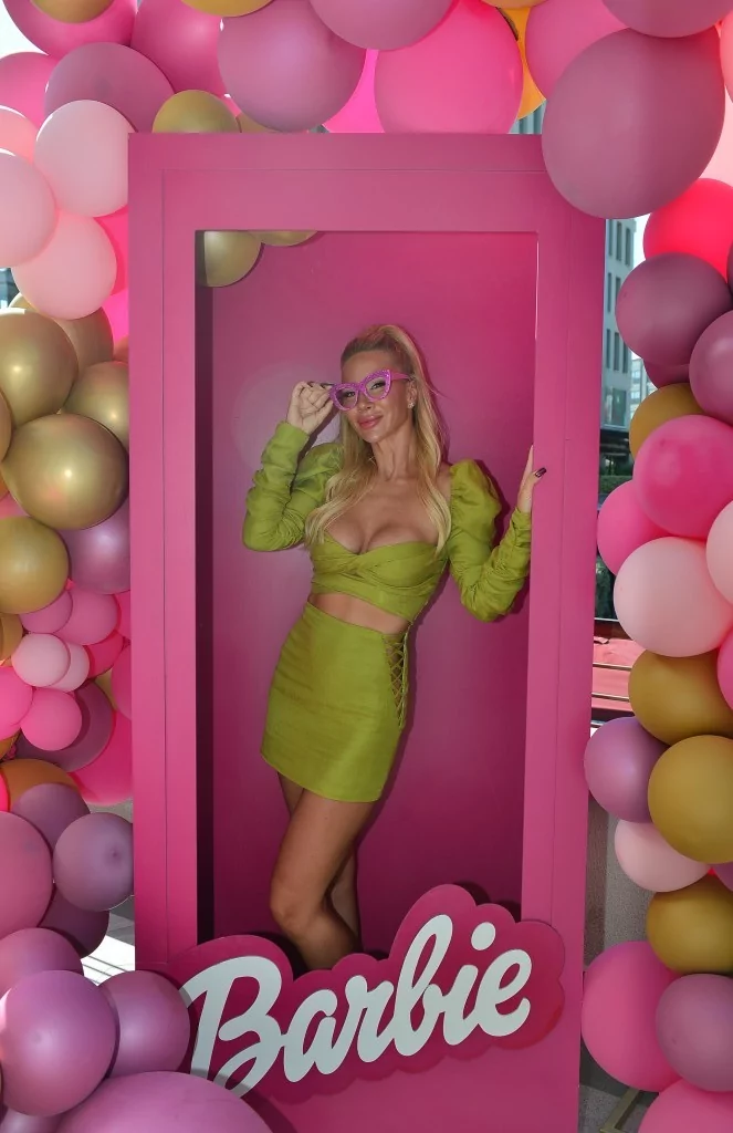 Ünlü modacının yeni yaşına eğlenceli kutlama