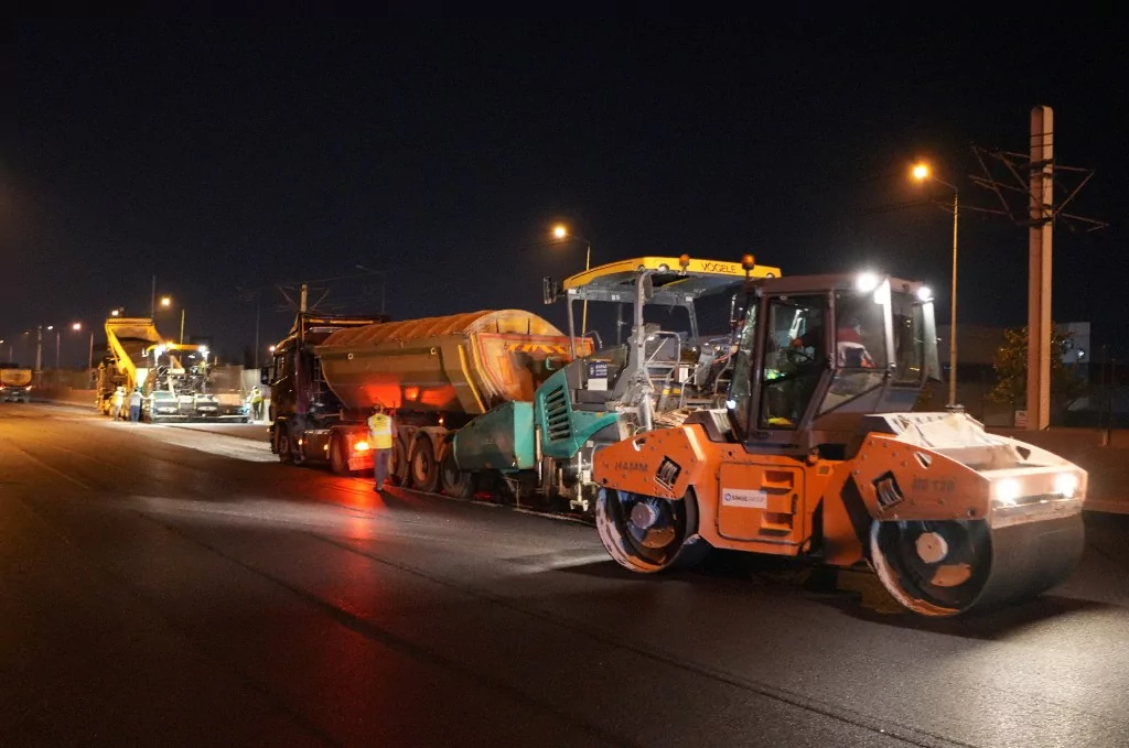 Ankara yolunda gece mesaisi sürüyor