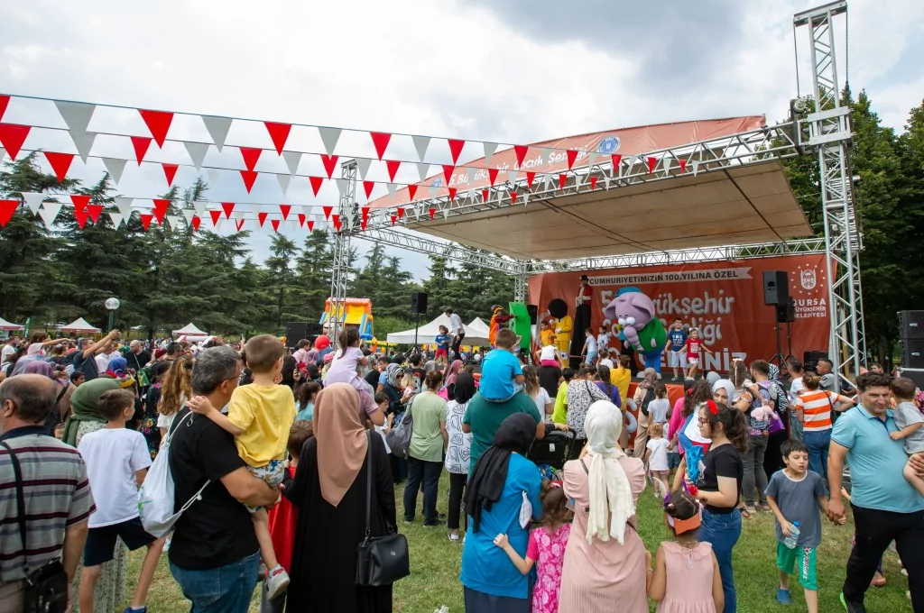 Yaz tatiline coşkulu veda