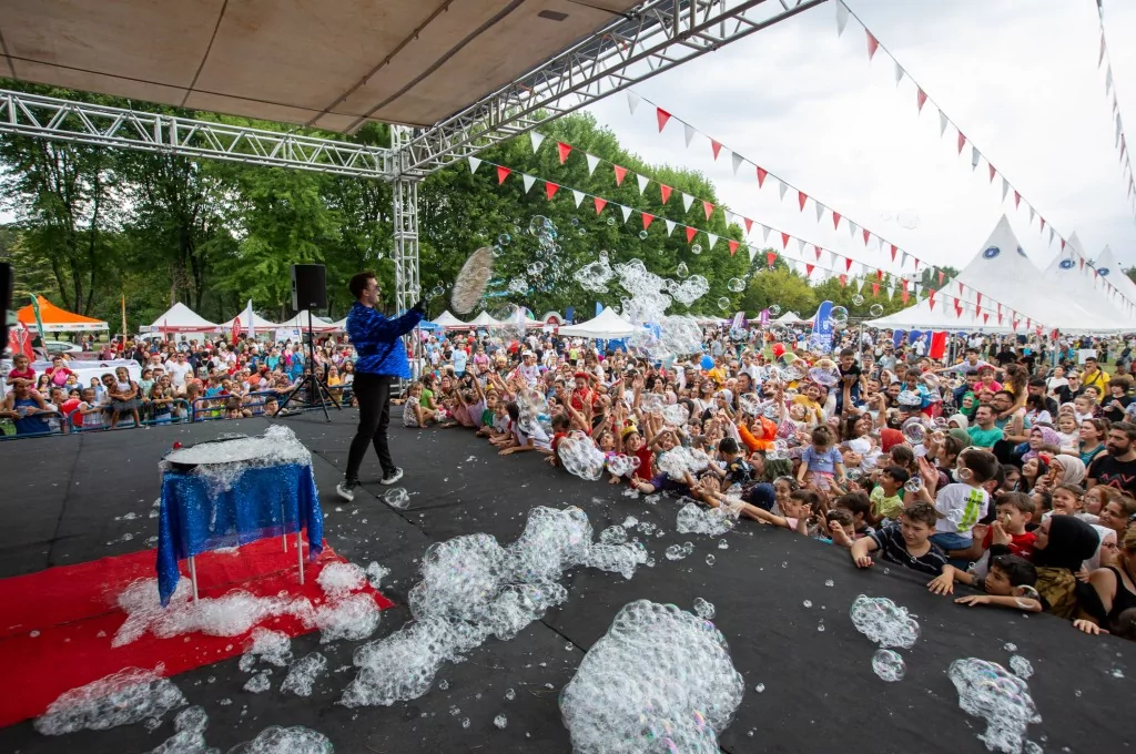 Yaz tatiline coşkulu veda