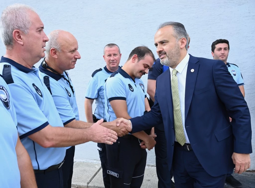 Başkan Aktaş'tan zabıtaya moral ziyareti