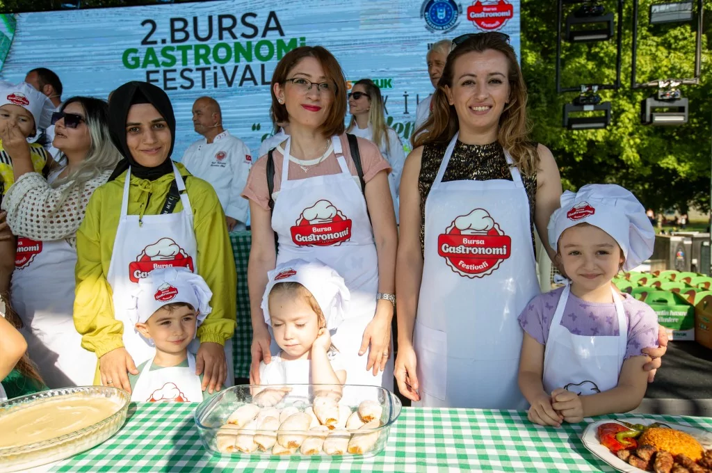 Gastronomi festivaline 3 günde 500 bin ziyaretçi