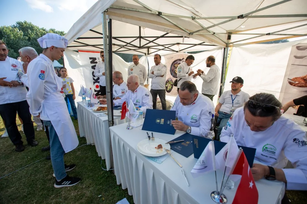Gastronomi festivaline 3 günde 500 bin ziyaretçi