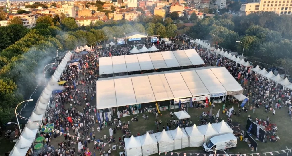 Gastronomi festivaline 3 günde 500 bin ziyaretçi