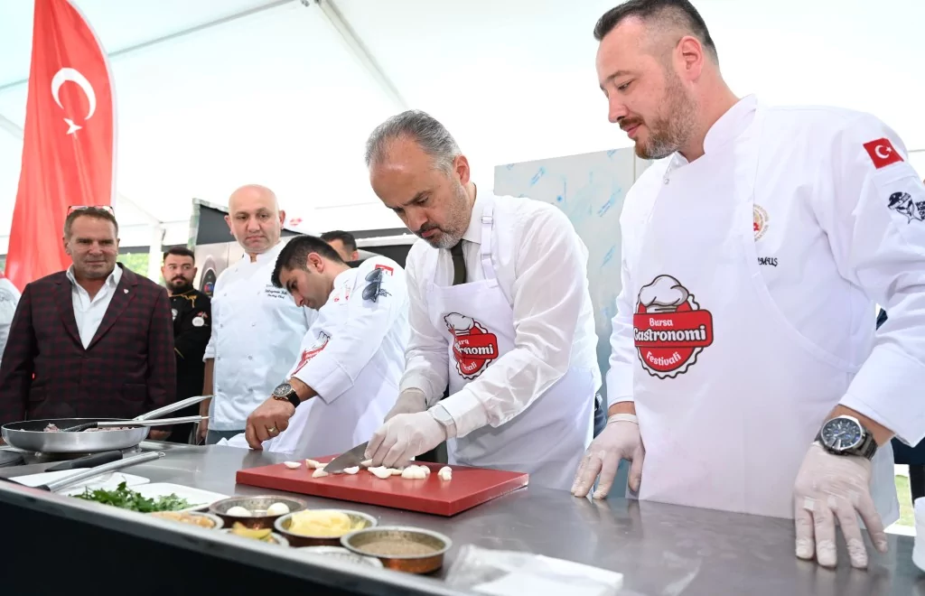 Gastronomi festivaline 3 günde 500 bin ziyaretçi
