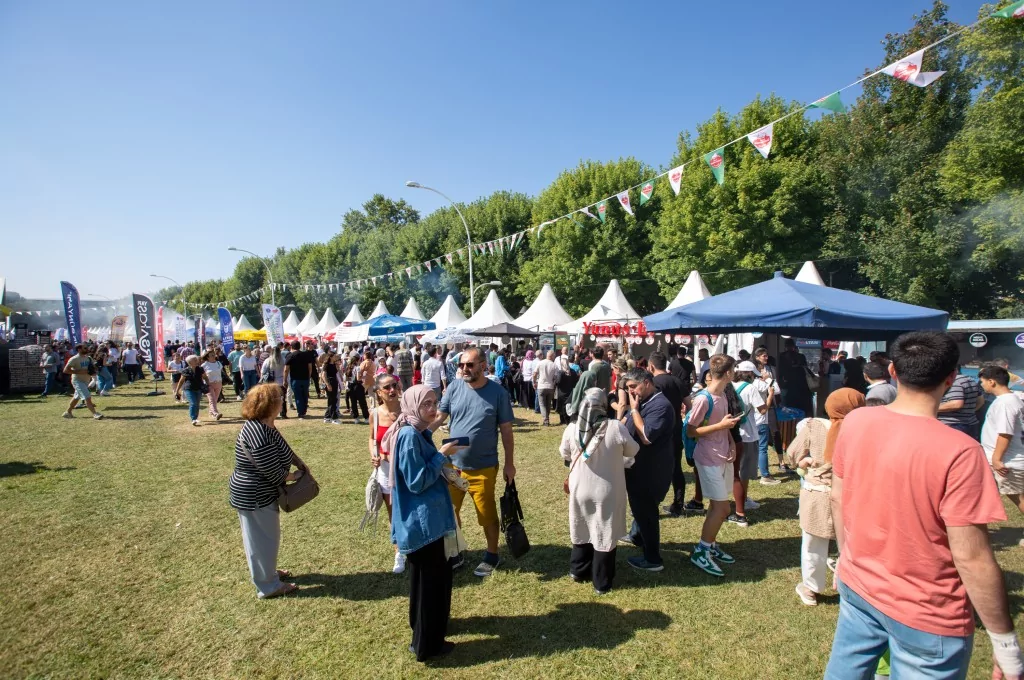 Gastronomi festivaline 3 günde 500 bin ziyaretçi