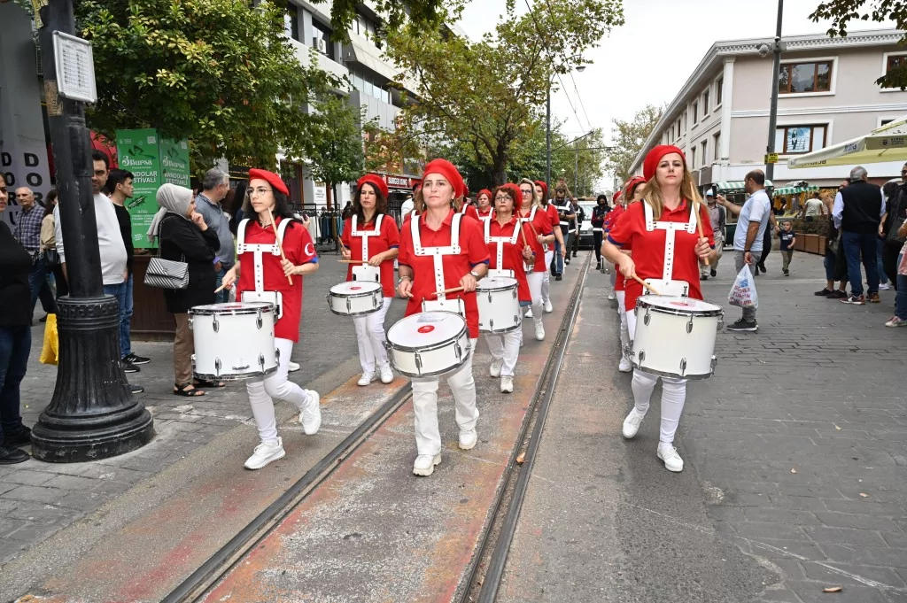Bu festival hem çok sesli hem çok renkli