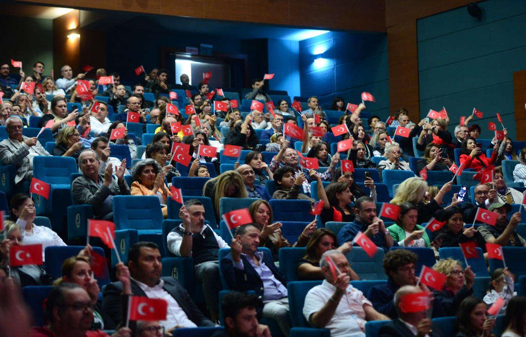 Annelerden 100 yıl öncesine ışık tutan buluşma