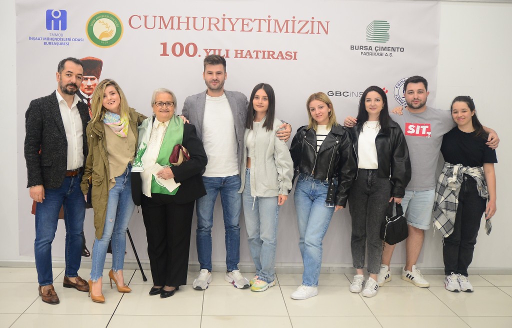 Annelerden 100 yıl öncesine ışık tutan buluşma