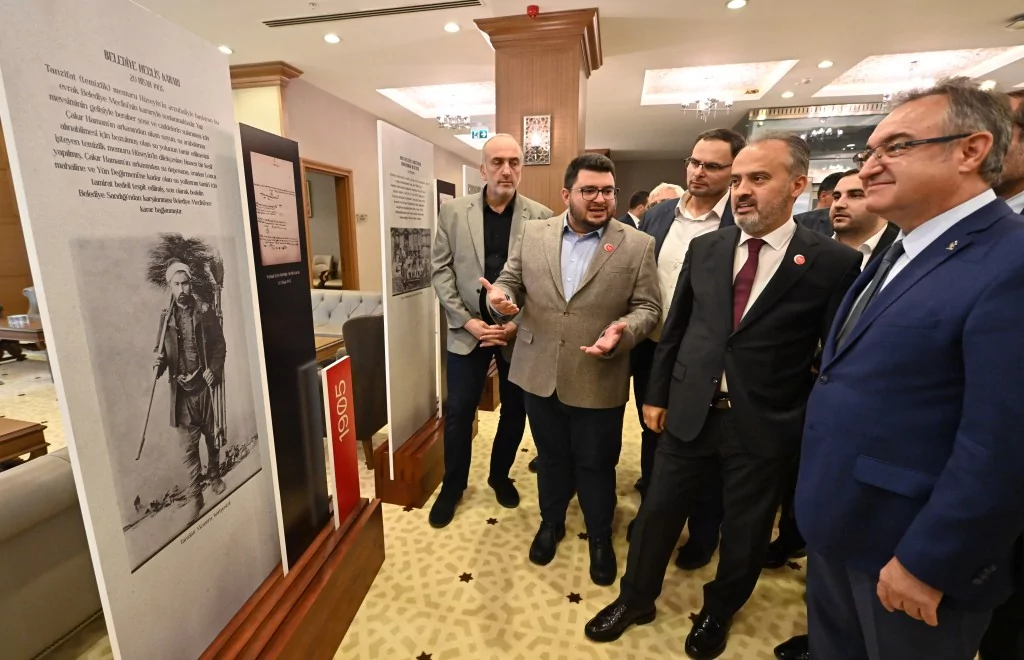 Büyükşehir meclisi, imzalarıyla tarihe not düştü