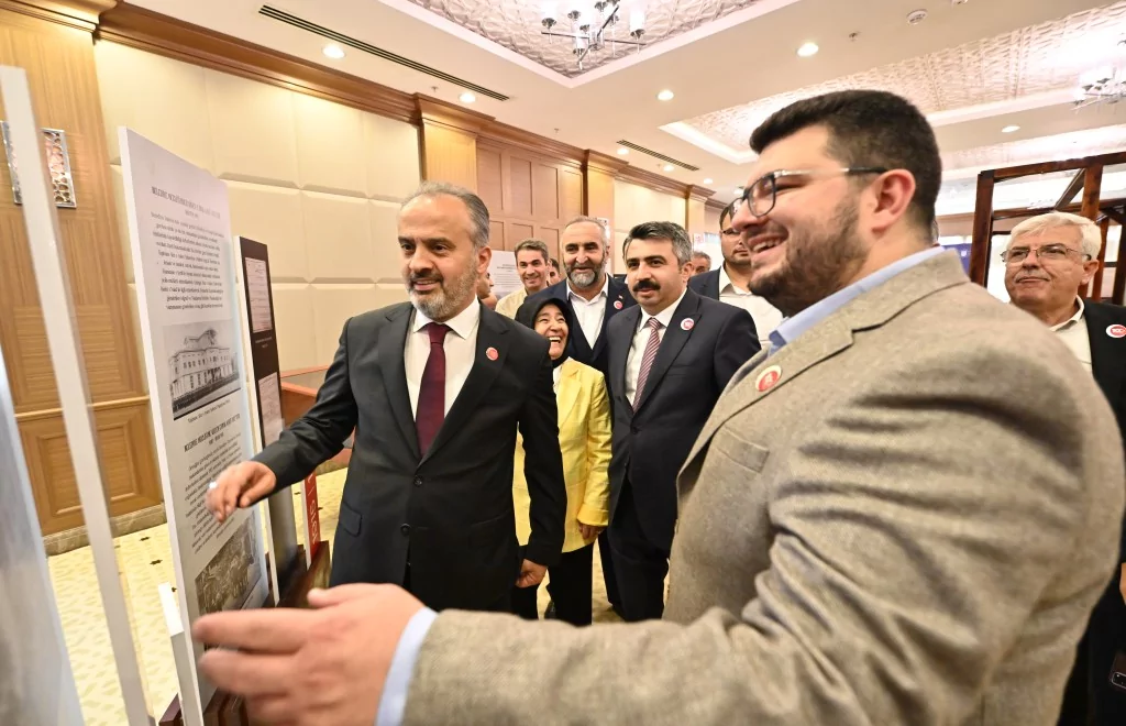 Büyükşehir meclisi, imzalarıyla tarihe not düştü