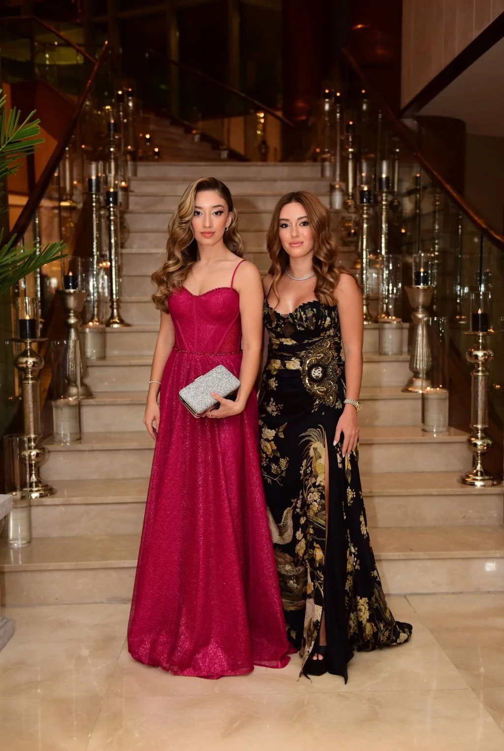 Ömürlük imzaları attılar