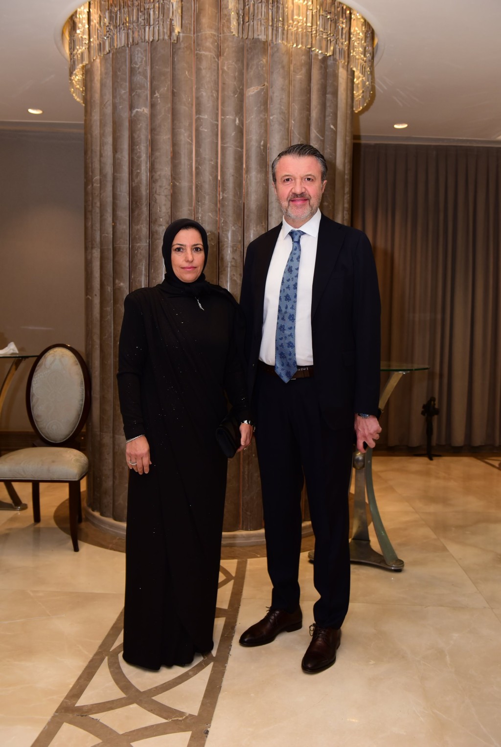 Ömürlük imzaları attılar