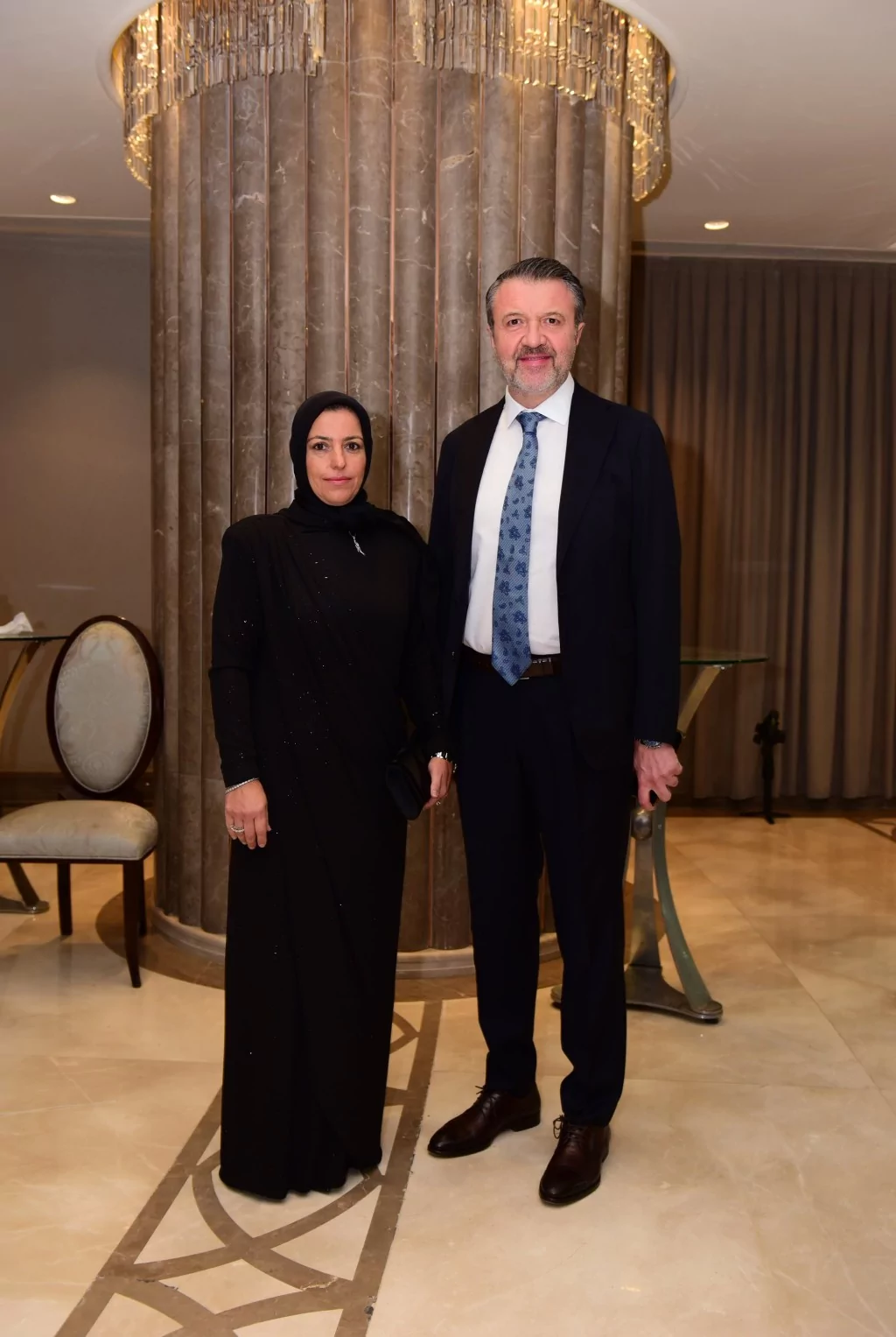 Ömürlük imzaları attılar