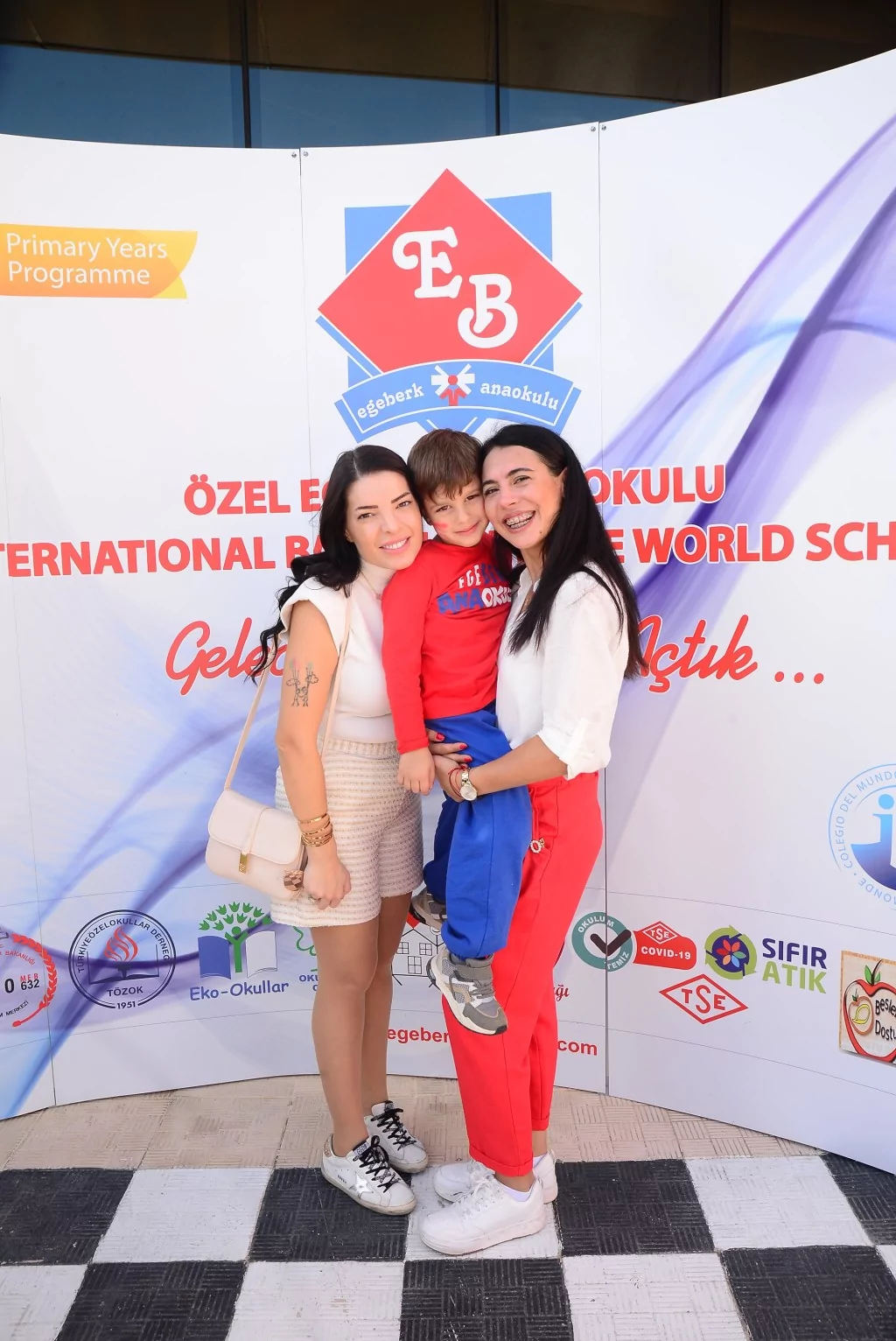 Minik yüreklerin 100. yıl coşkusu