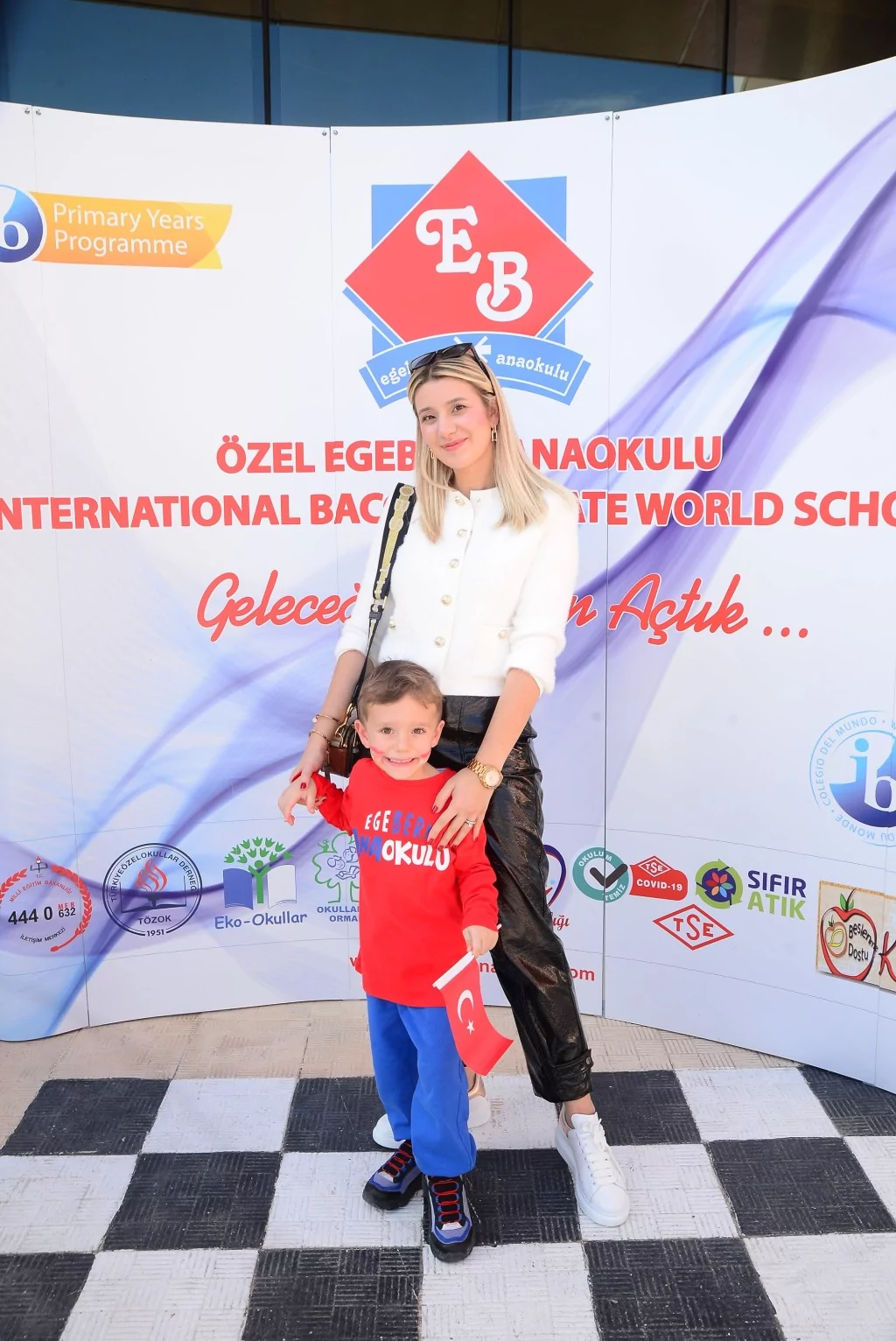 Minik yüreklerin 100. yıl coşkusu