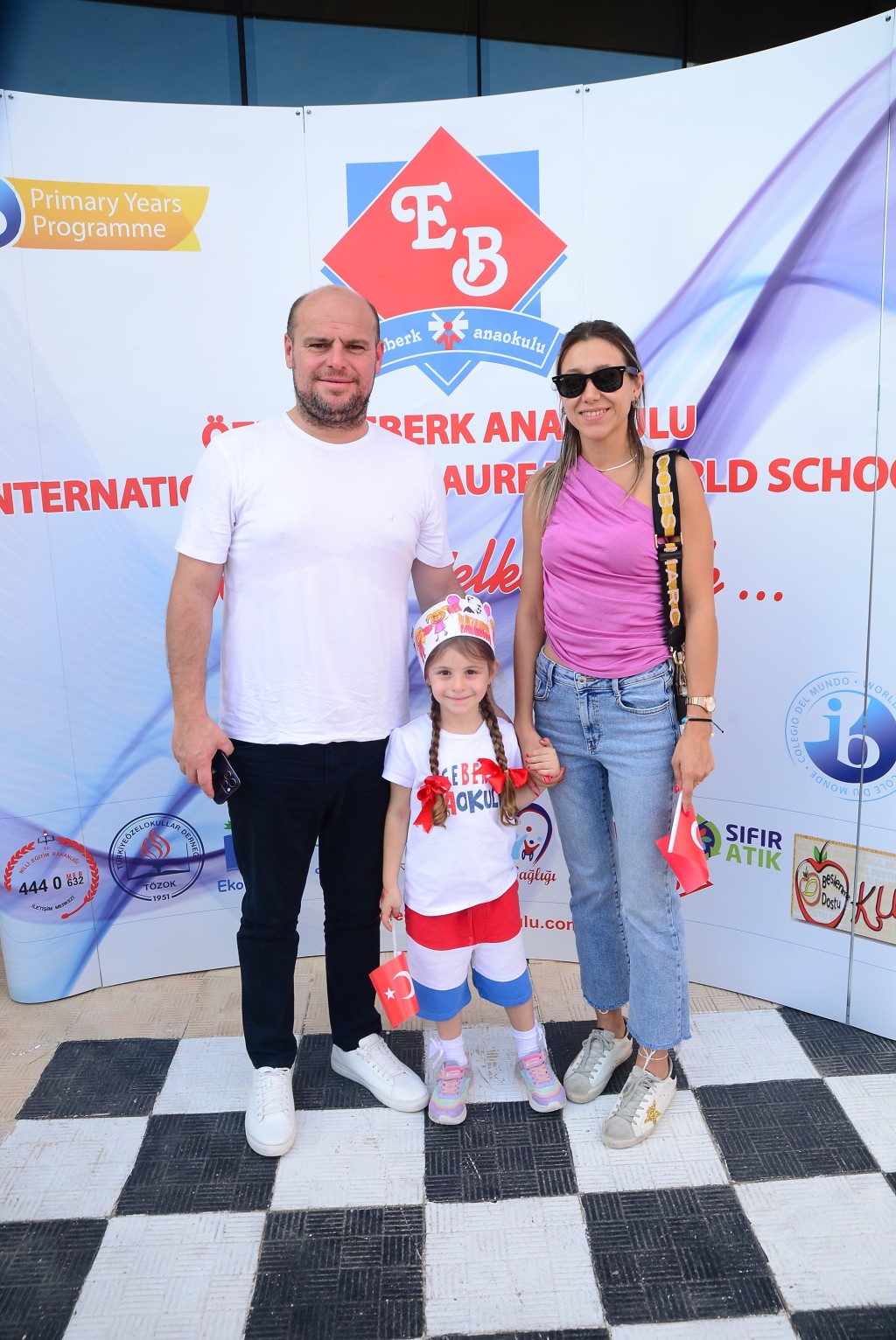 Minik yüreklerin 100. yıl coşkusu