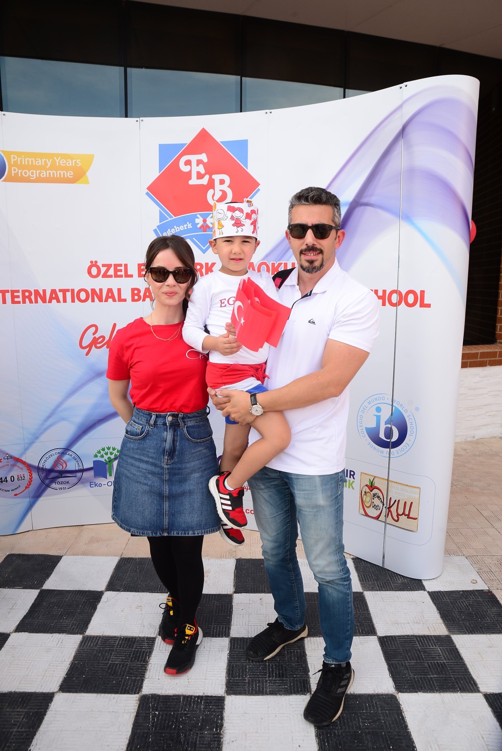 Minik yüreklerin 100. yıl coşkusu