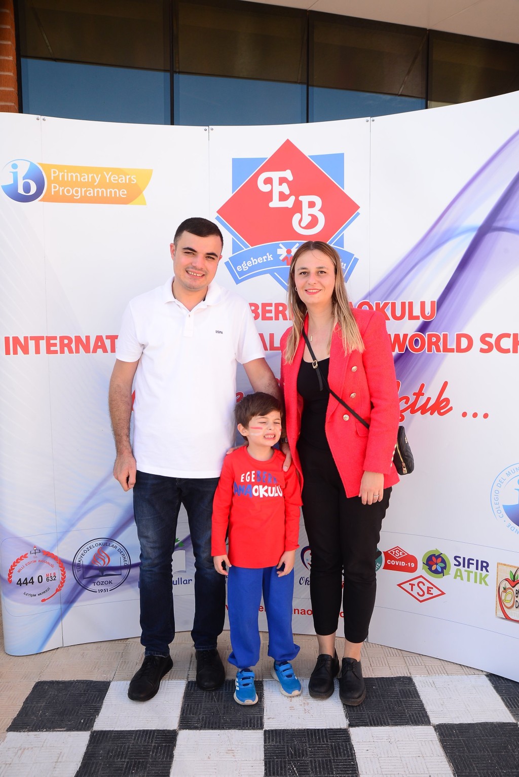 Minik yüreklerin 100. yıl coşkusu