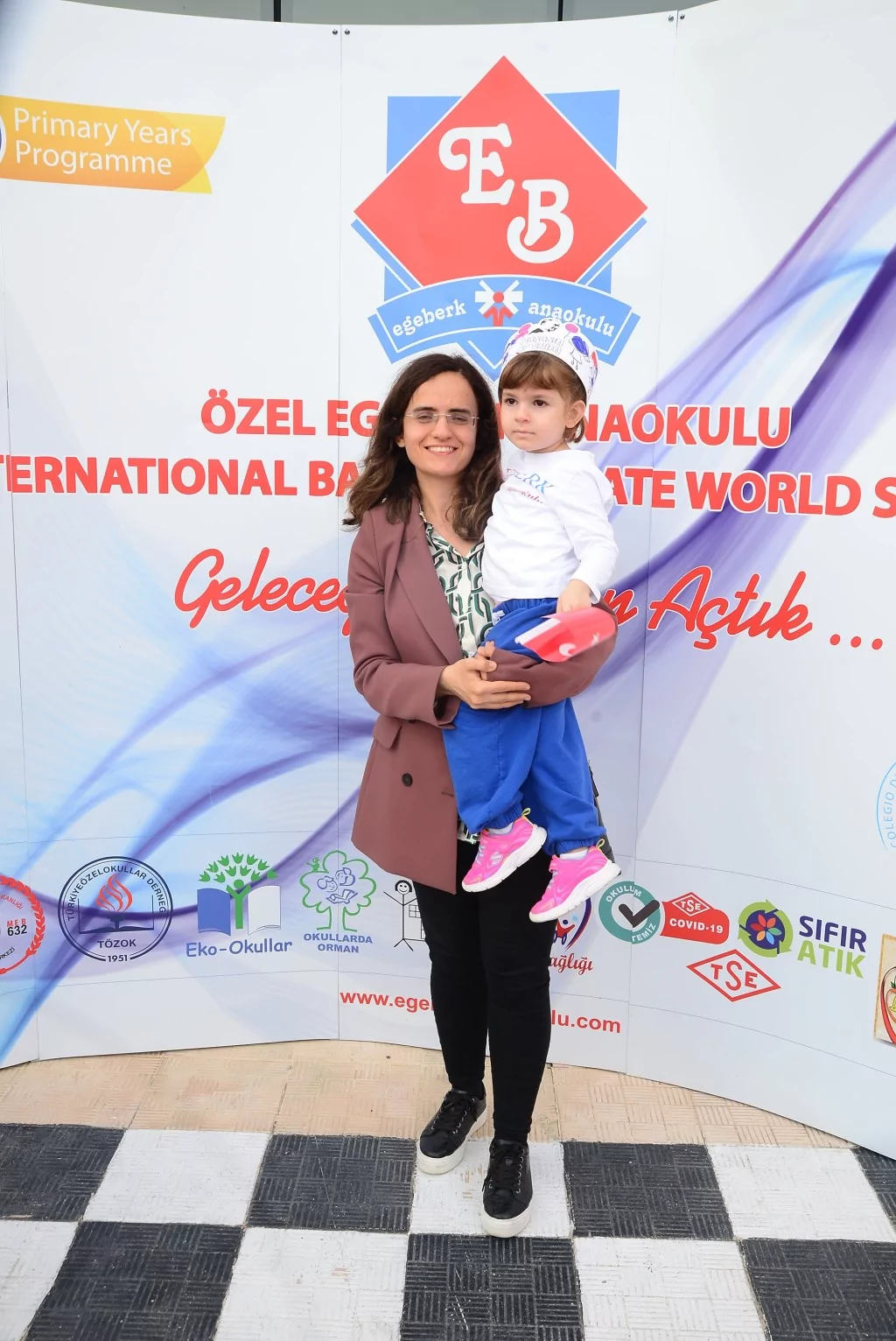 Minik yüreklerin 100. yıl coşkusu