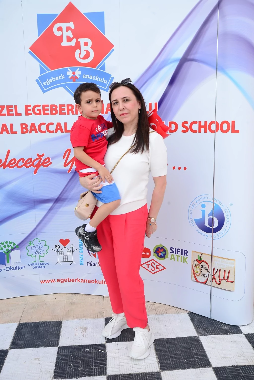 Minik yüreklerin 100. yıl coşkusu