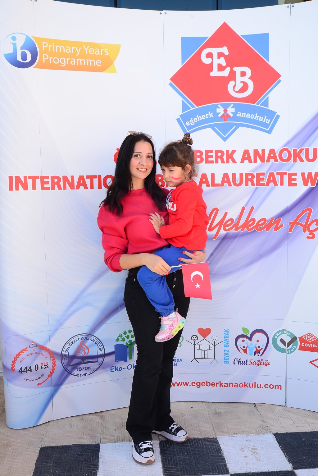 Minik yüreklerin 100. yıl coşkusu