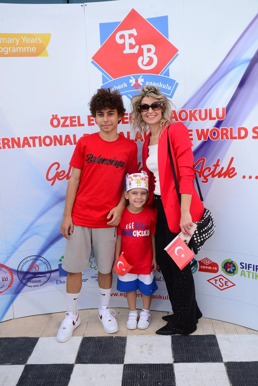 Minik yüreklerin 100. yıl coşkusu