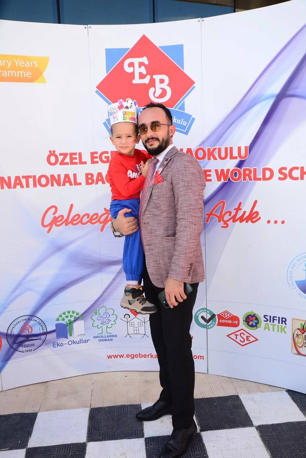 Minik yüreklerin 100. yıl coşkusu