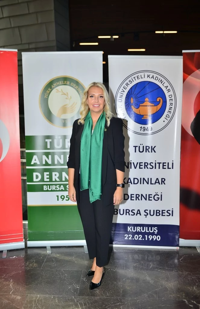 Cumhuriyet kadınlarından 100. yılda anlamlı buluşma