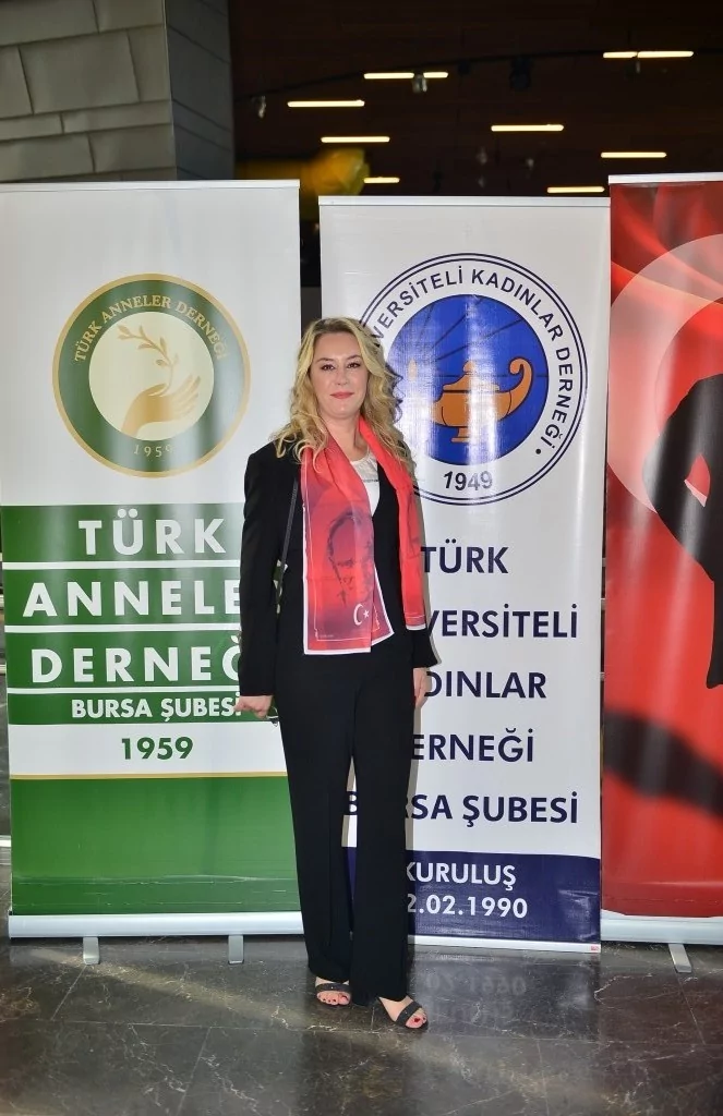 Cumhuriyet kadınlarından 100. yılda anlamlı buluşma