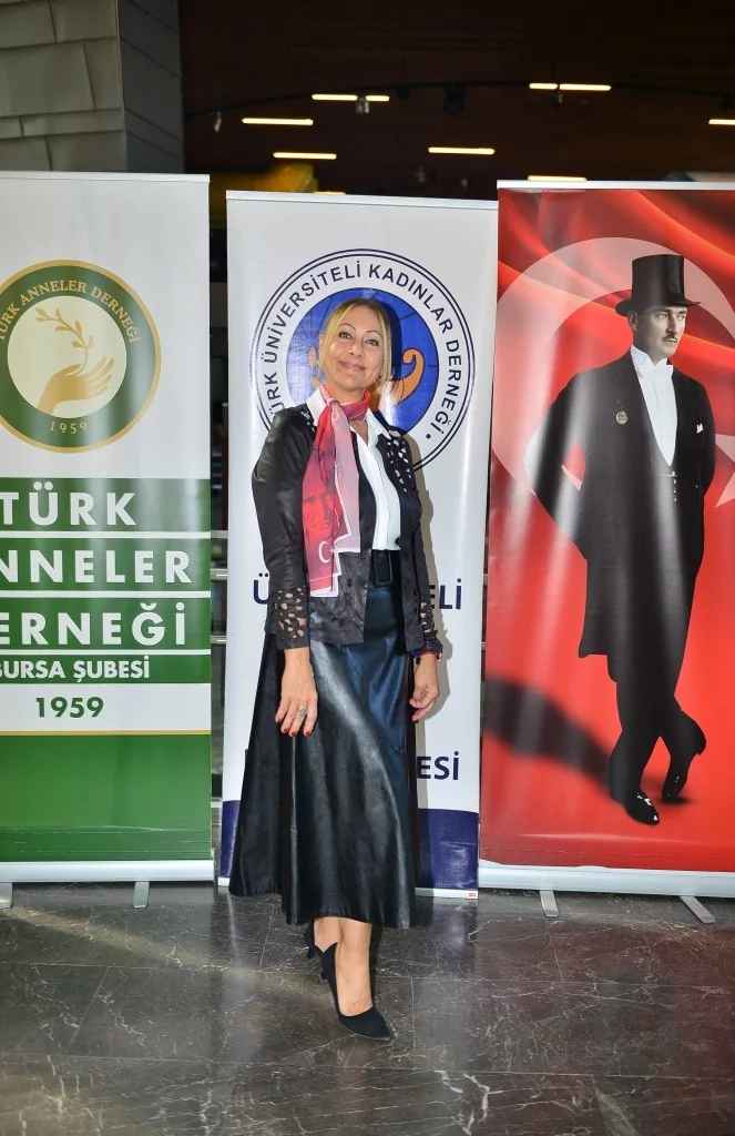 Cumhuriyet kadınlarından 100. yılda anlamlı buluşma