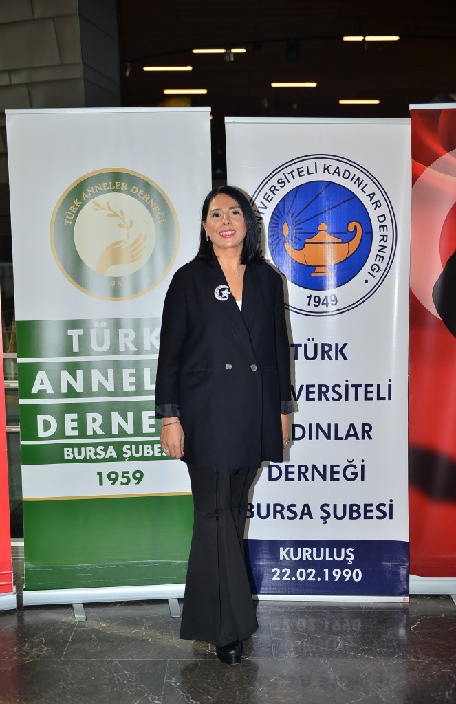 Cumhuriyet kadınlarından 100. yılda anlamlı buluşma