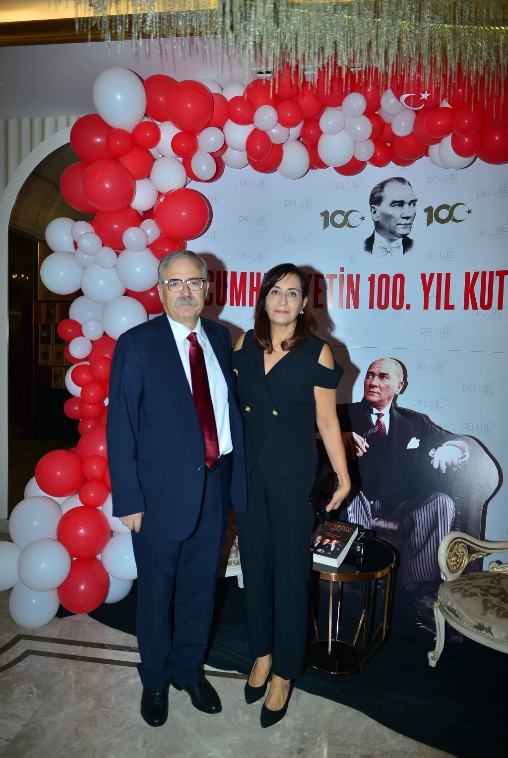 100. yıla Deluxe kutlama