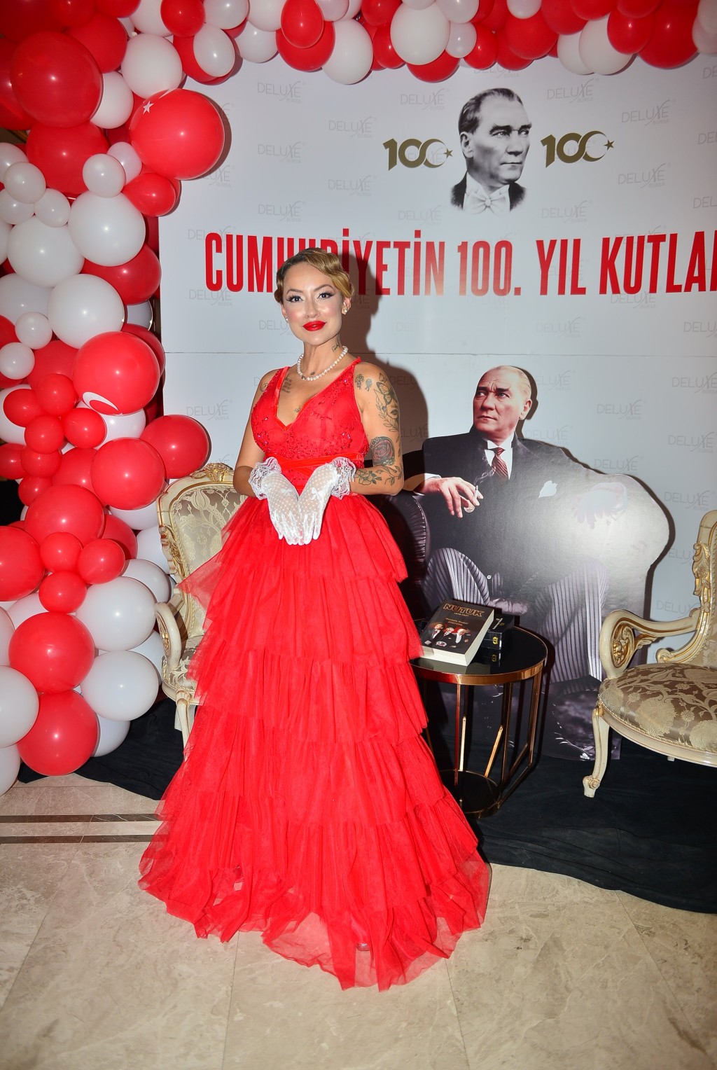 100. yıla Deluxe kutlama