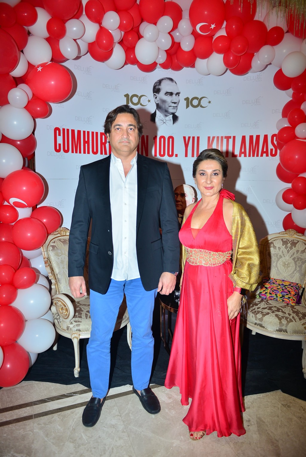 100. yıla Deluxe kutlama