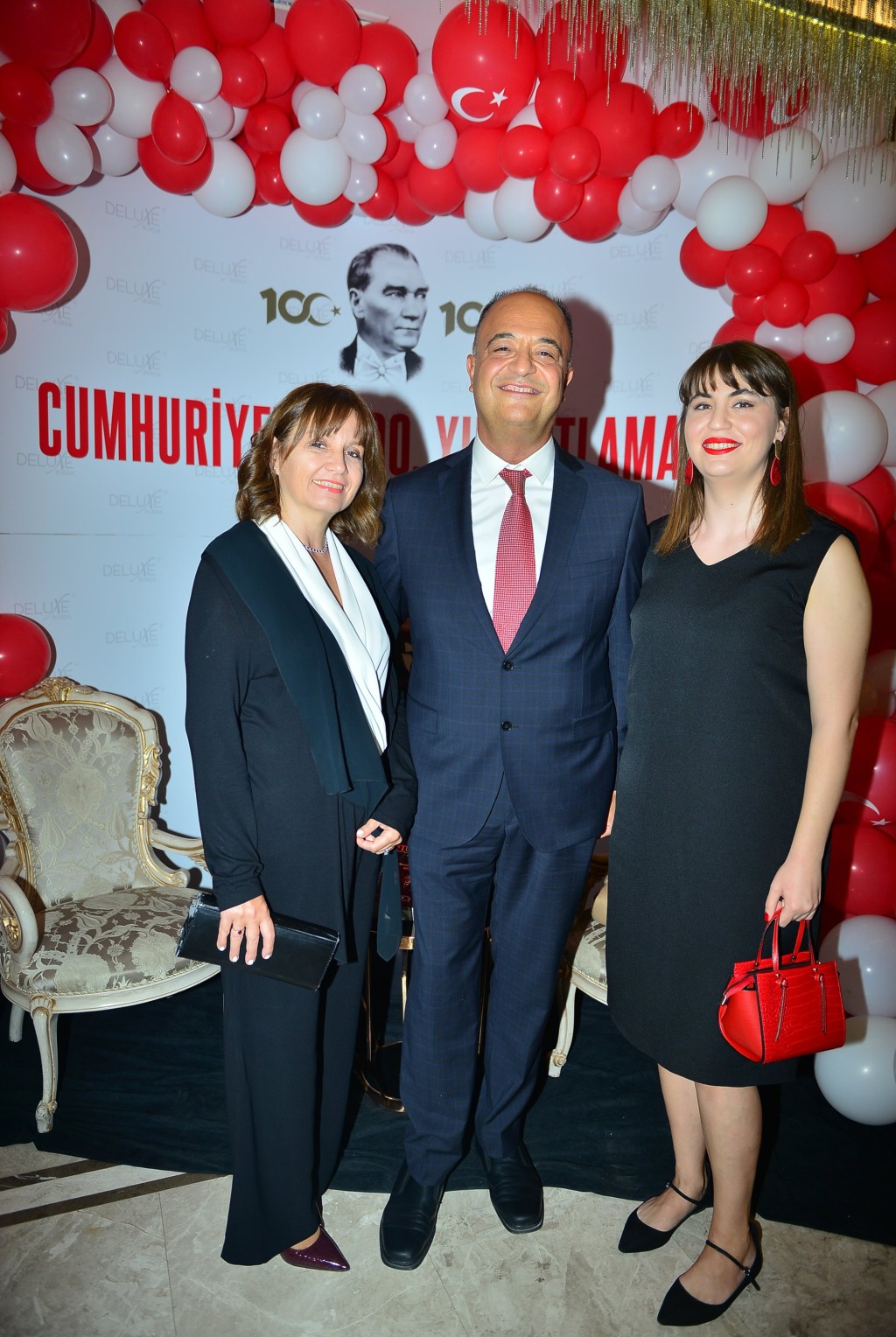 100. yıla Deluxe kutlama