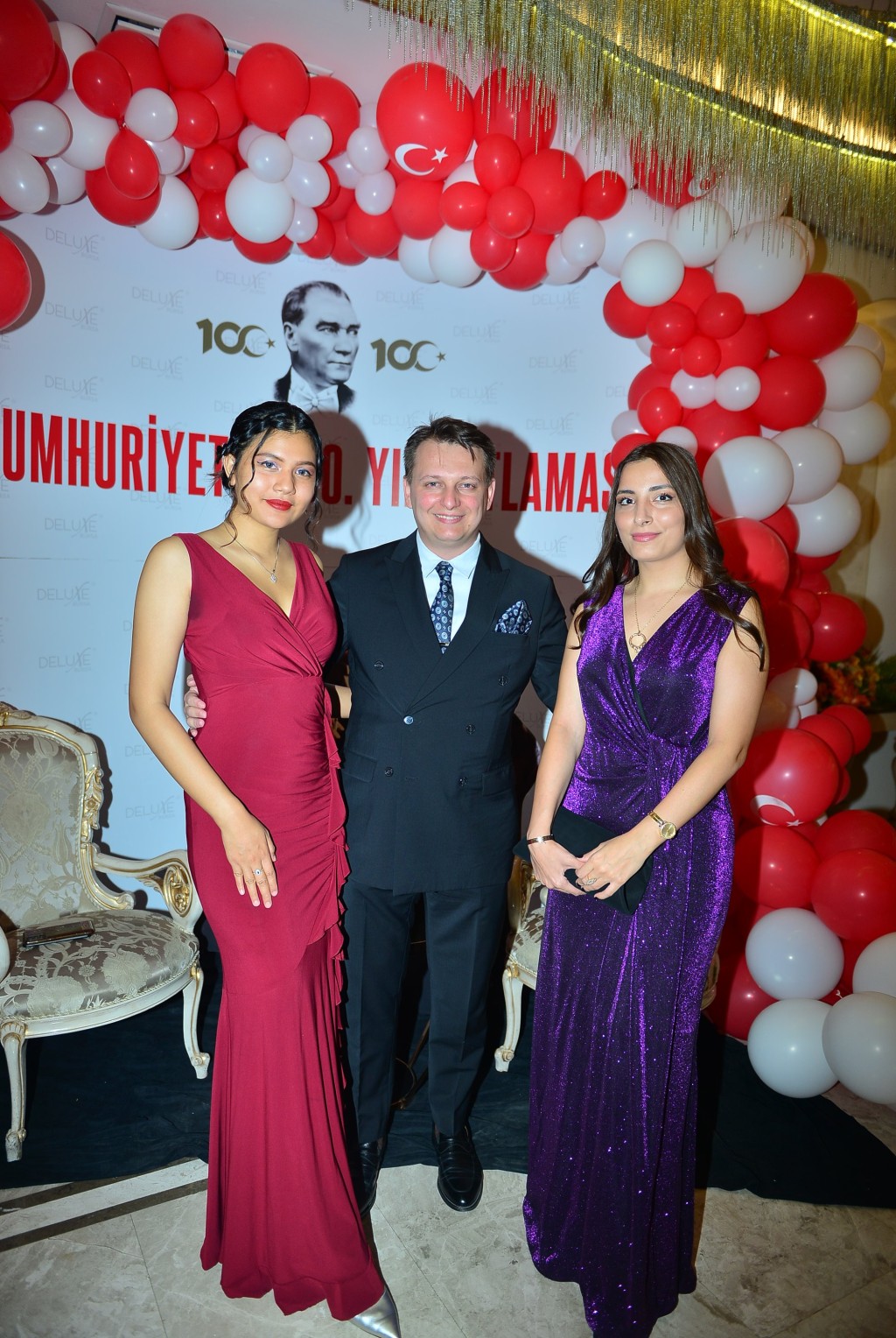 100. yıla Deluxe kutlama