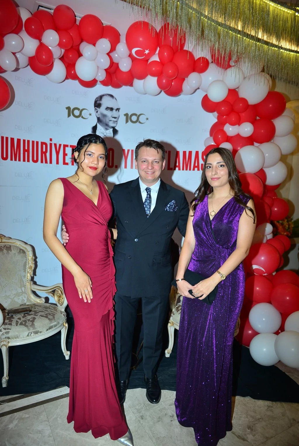 100. yıla Deluxe kutlama