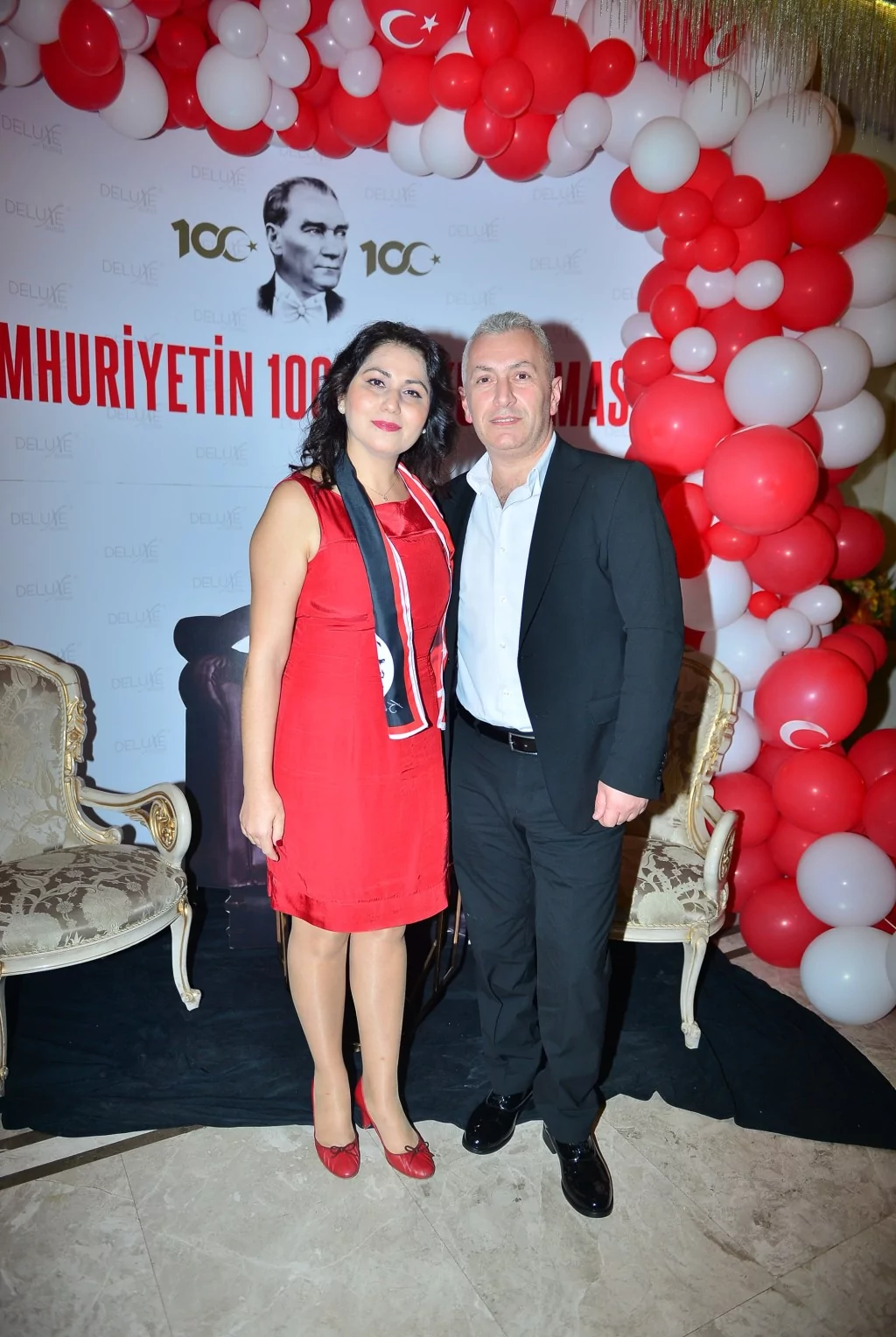 100. yıla Deluxe kutlama