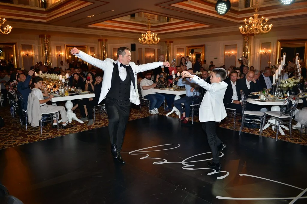 Kuzey onuruna görkemli gece