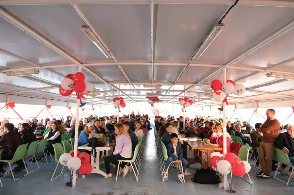 Şahterm Grup Çalışanlarına Cumhuriyet'in 100. Yılında Büyükada turu düzenledi